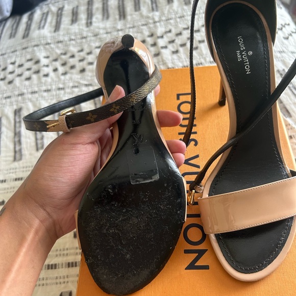 Louis Vuitton Heels - Picture 2 of 5